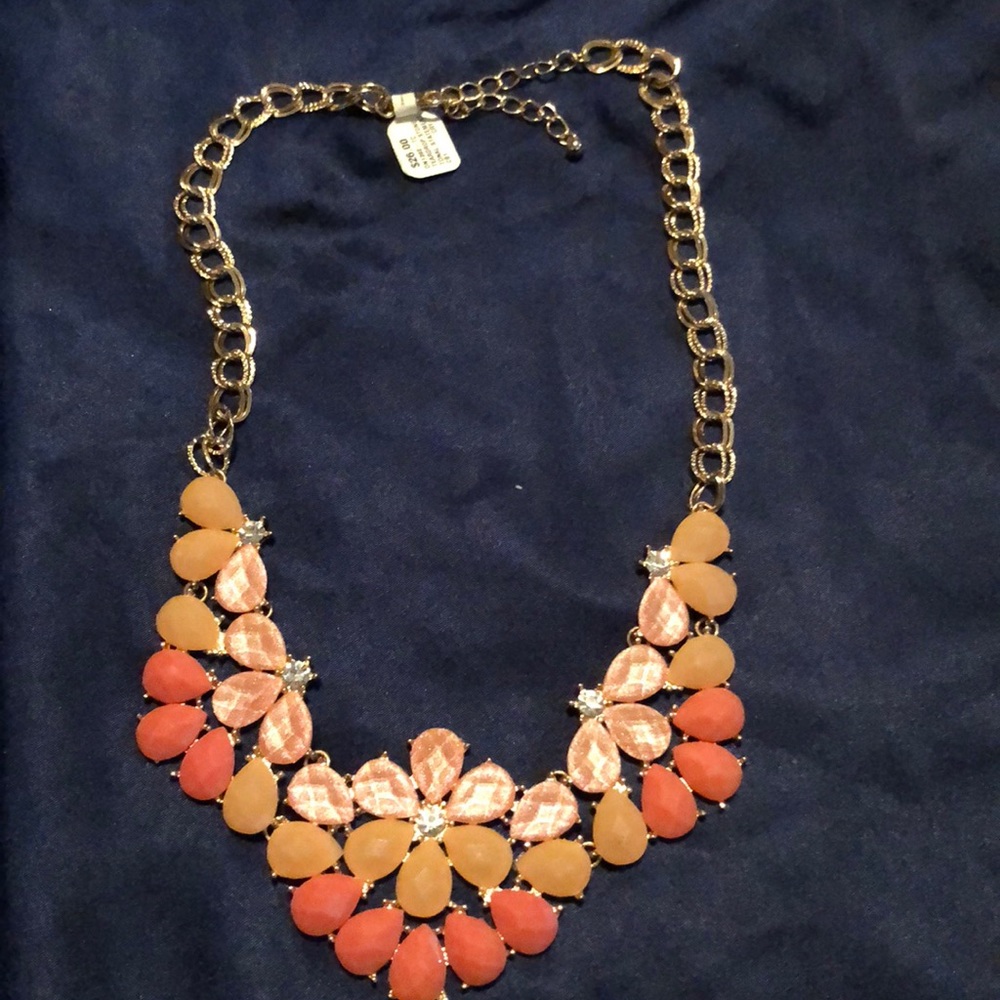 Small statement necklace